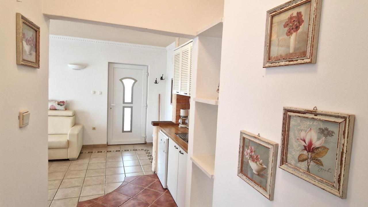 Apartment Damijan Krk Town Eksteriør billede