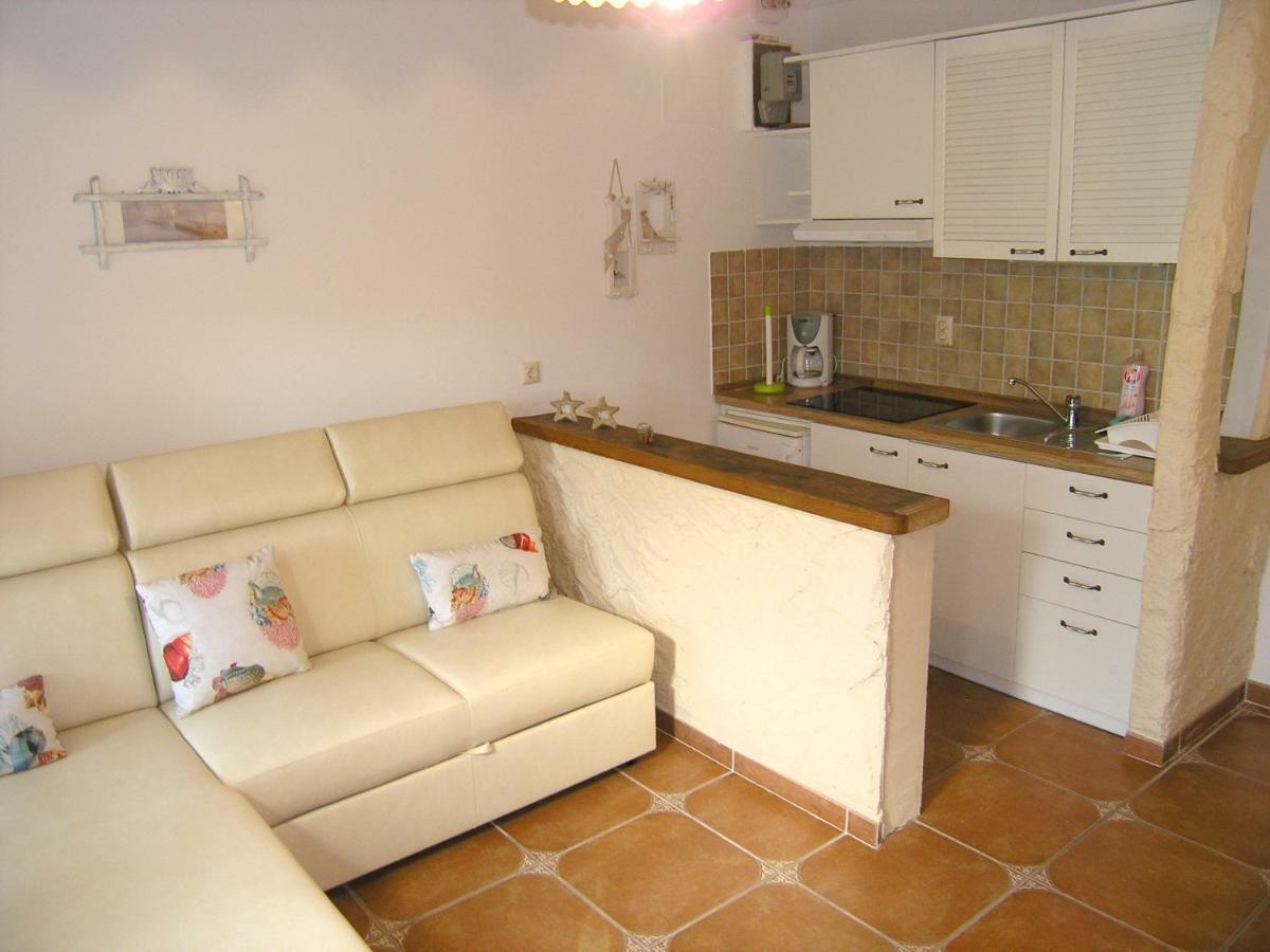 Apartment Damijan Krk Town Eksteriør billede